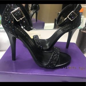 NWOT in the box madden girl black sandal heel